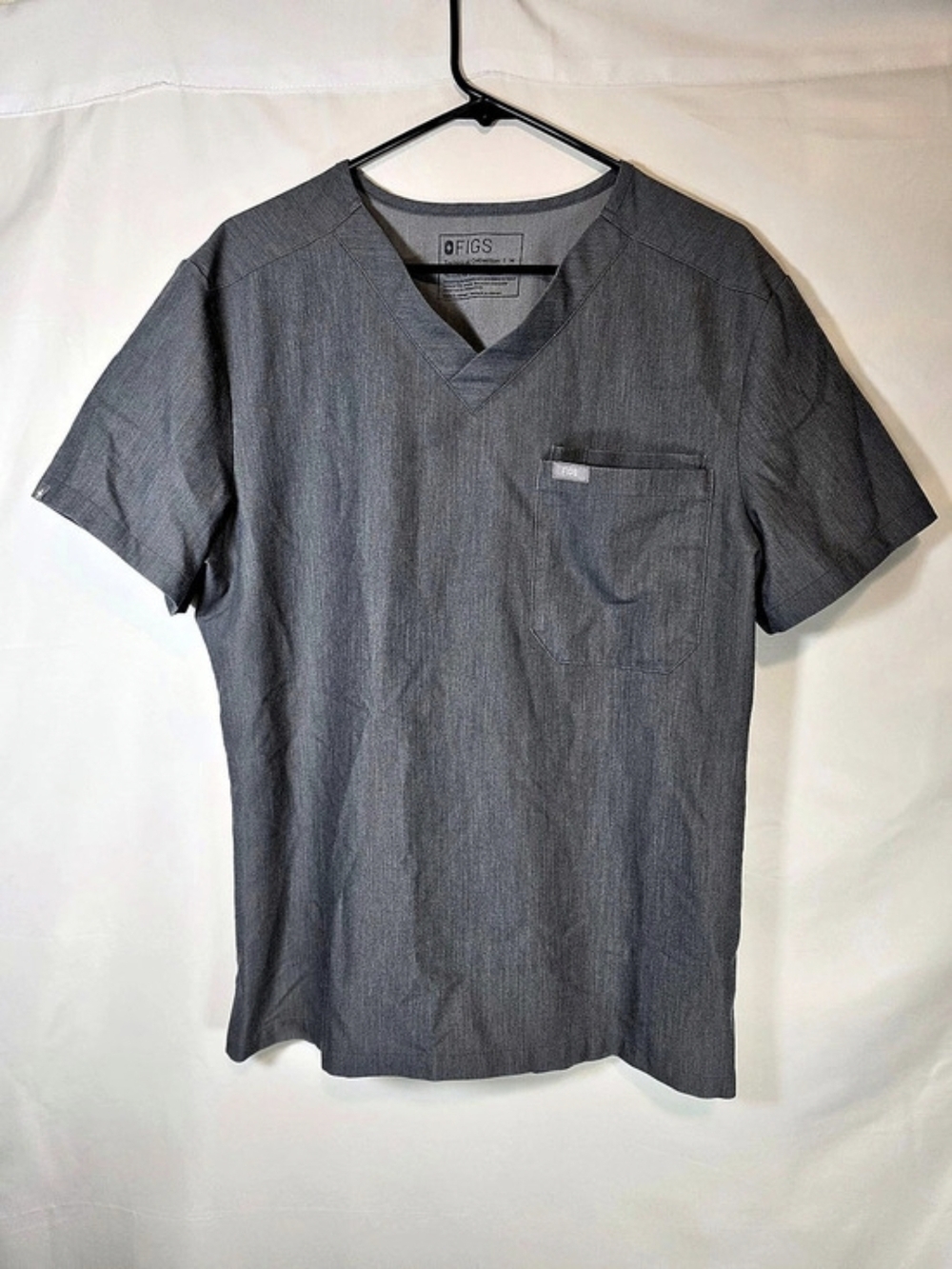 FIGS Leon Scrub Top Technical Collection Gray Size Medium